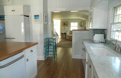Rowayton Cottage | Rowayton Bungalow-Booking Christmas! Or Month-Month 5,900. Inquire!