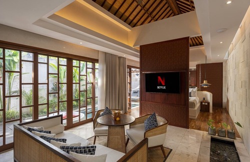 Sambahan Villa | Royal 1 Bedroom Pool Villa with Jacuzzi - Ubud