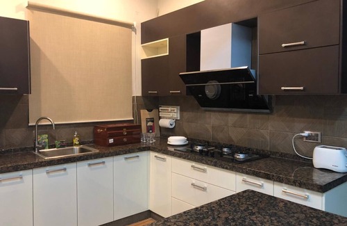 Gulshan-e-Iqbal House | Royal GF,Hygeine+24/7 sec guard+auto generator