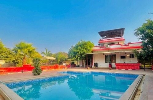 Gurugram Villa | Royal green farm stay