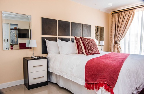 Thohoyandou Hotel | Royal Hills Lodge and Spa