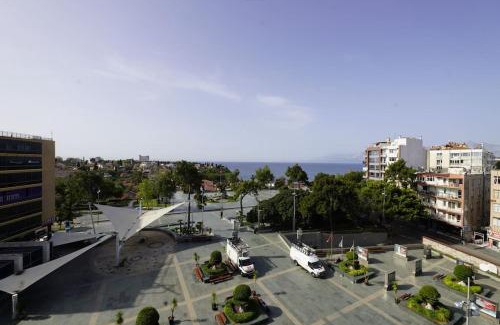 Antalya City Centre Hotel | Royal Homes 401