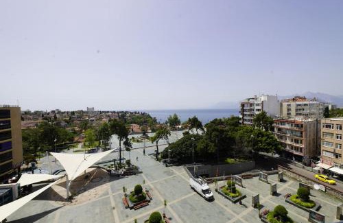 Antalya City Centre Hotel | Royal Homes 501