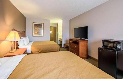 Huntington Hotel | Royal Inn Suites