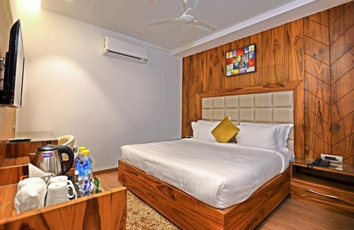 Karnal Hotel | ROYAL LALIT Grand Hotel