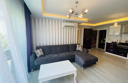 Konyaalti Apartment | Royal Loft Suit