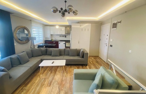 Konyaalti Apartment | Royal Loft Suit