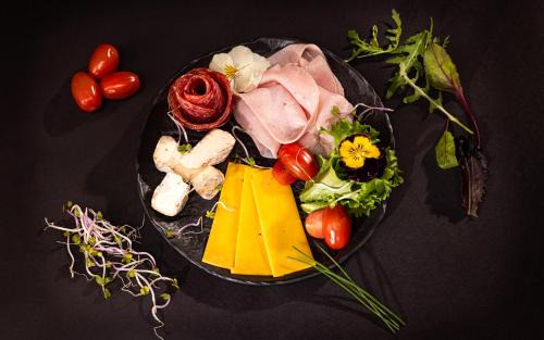 Sabinov Hotel | ROYAL M