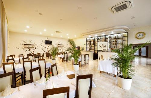 Sabinov Hotel | ROYAL M