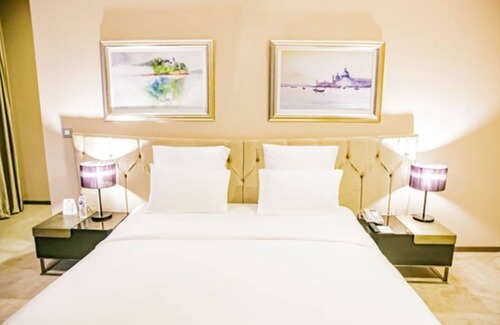 Lagos Hotel | Royal Residences by Design Union