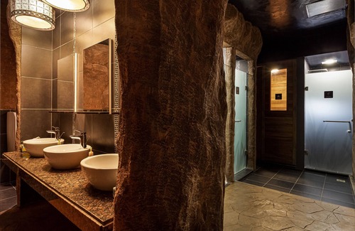 Lagos Hotel | Royal Residences by Design Union