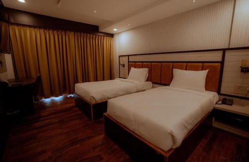 Hubli Resort | Royal Ritz