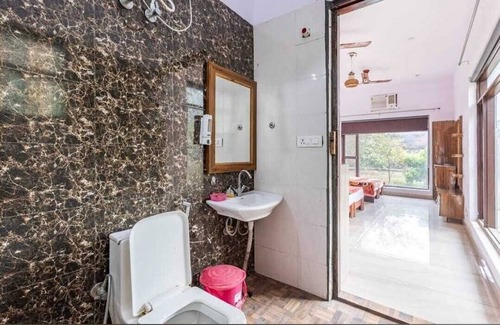 Gurugram Resort | Royal stay farm house