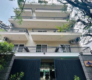 Ghata Hotel | Royal Studio Golf course road - Gurugram