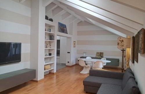 Downtown Apartment | Royal Suite l'attico nel cuore di Varese