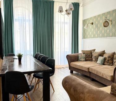 Bucharest City-Centre Apartment | Royality Bucharest Old Town
