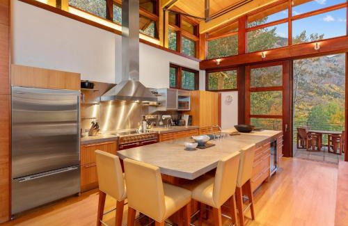 Telluride House | Royer Falls Retreat home