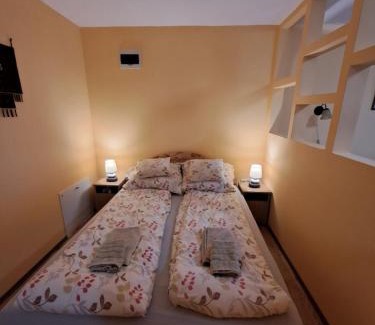 Gyula Apartment | Rozmaring Apartmanok