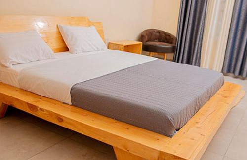 Kinigi Hotel | RP Gorilla Guest & Coffee