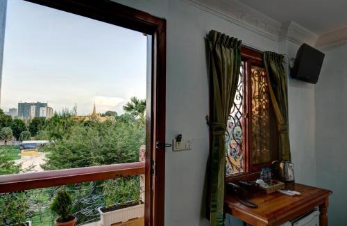Daun Penh Hotel | RS II Guesthouse