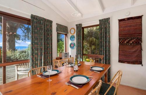 Omori House | Ruatotara - Pukawa Holiday Home
