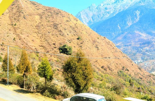 Lachung Hotel | Rufina Lachung de'CROWN