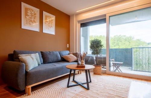 Favoriten Apartment | Ruheoase mit Parkblick - 15 Min Zentrum - Therme & Gym