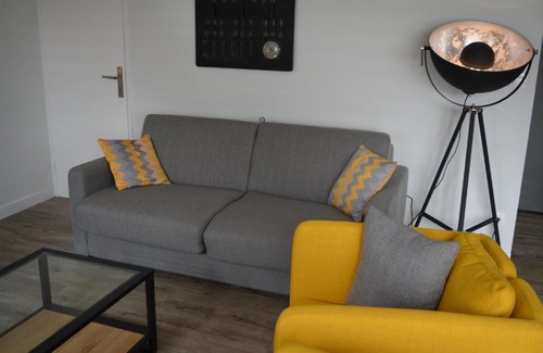 Rully House | Rullyoloft