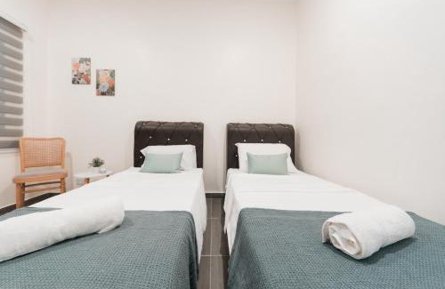 Kampung Lombong Jerneh House | Rumahkita Beranang TJS Holiday Homes