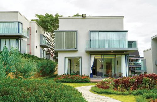 Duc Trong Cabin | Rung Thong Nui Voi Villa & Resort