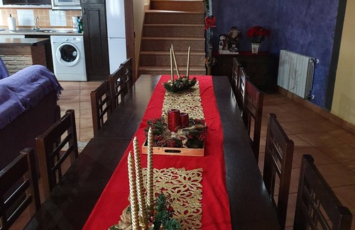 Iznatoraf House | Rural House 'Fuente Los Avellanos' with Mountain View, Wi-Fi and Air Conditioning