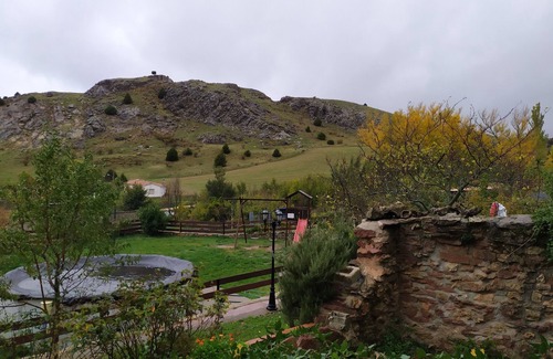 Espeja de San Marcelino Cottage | Rural house (full rental) on a plot of more than 1000m2, up to 10 people
