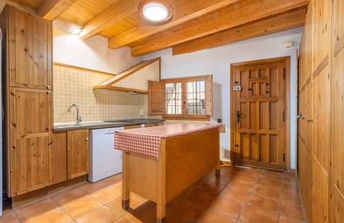Savalla del Comtat House | Rural House 'Cal Xavier De Segura' with Private Pool, Private Garden and Wi-Fi