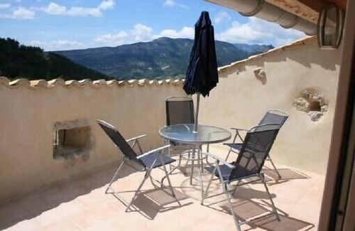 Cornillac House | Rural lodging, isolated, in the heart of our apricot orchards