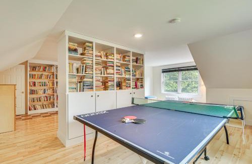 Hyde Park House | Rural Retreat 3 Mi to Morrisville and Rail Trail!