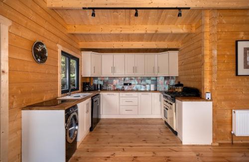 Kildare Cabin | Rushbrook Log Cabin with sauna
