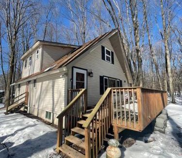 Pocono Lake House | Rustic Arrowhead Lodge