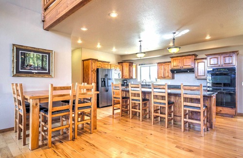 Hatch Cottage | Rustic Bryce Canyon Home w/Deck on Sevier River!