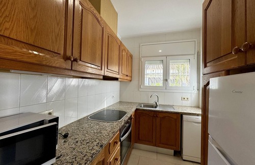 L'Escala Villa | Rustic charm with modern touches in Sant Martí d'Empúries.