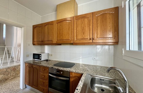 L'Escala Villa | Rustic charm with modern touches in Sant Martí d'Empúries.