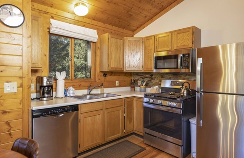 Summit Cove House | Rustic Cabin in the Mountains, Minutes to Keystone Resort