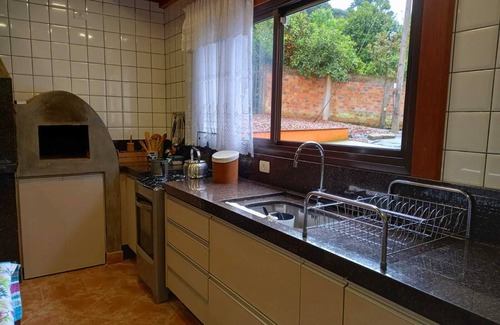 Tijucas do Sul Cottage | Rustic cabin | Pool | Lake | Barbecue