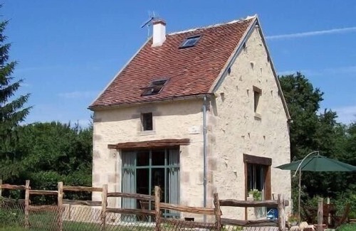 Menou Cottage | Rustic country house renovated in the heart of the forests