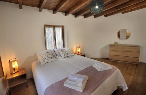 Agios Theodoros Cabin | Rustic Heritage Suite