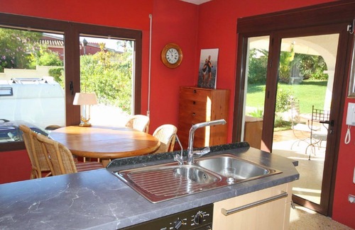 Marbella Villa | Rustic Family Villa on one level with big pool, private garden & sauna (winter)