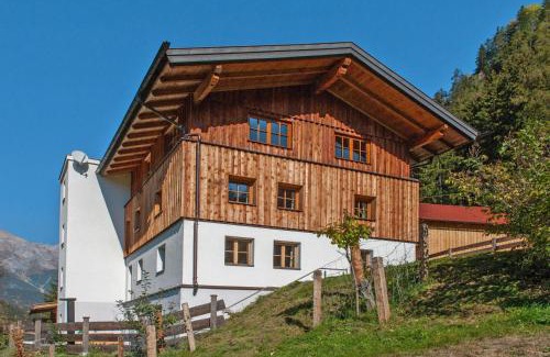 Tobadill Apartment | Rustic Farm in Tyrol with Mountain Views