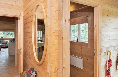 Farvang House | Rustic Holiday Home in Farvang with Terrace