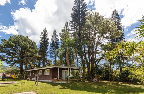 Armacao House | Rustic House in Armação Beach facing the river