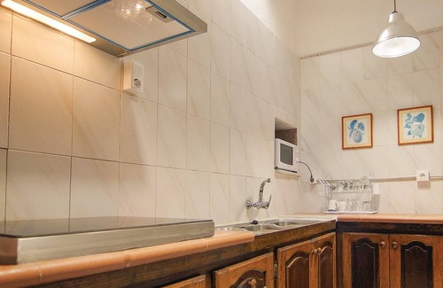 Tordera Cottage | Rustic house on the way to the beach