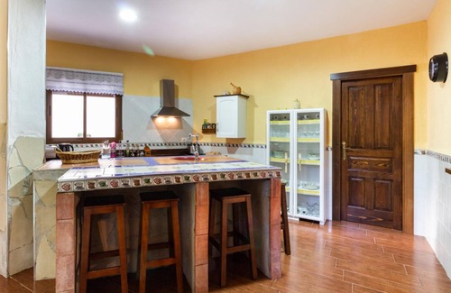 El Valle Villa | Rustic house with views in the Lecrin Valley